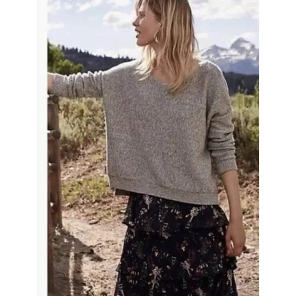 Moth Anthropologie sweater structural design LG Gray Marled fisherman scoopneck